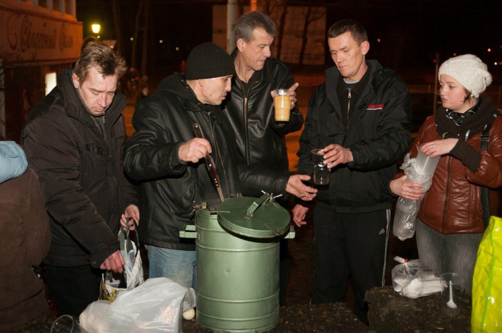 Калининград суп для людей бездомные