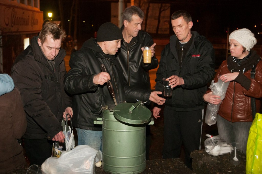 Калининград суп для людей бездомные