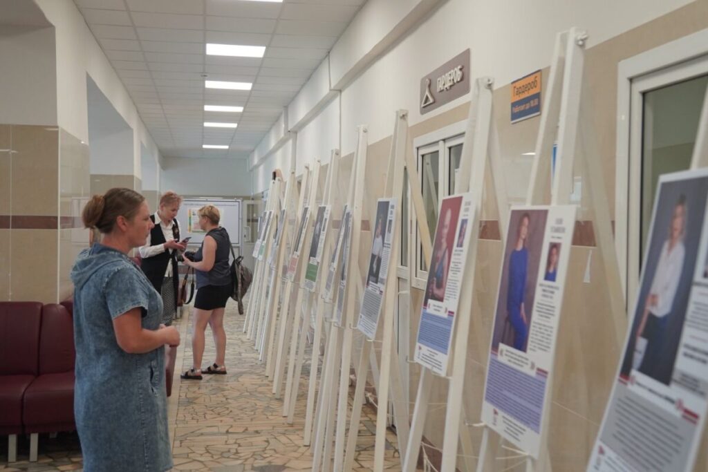 выставка в онкодиспансере онкопациенты