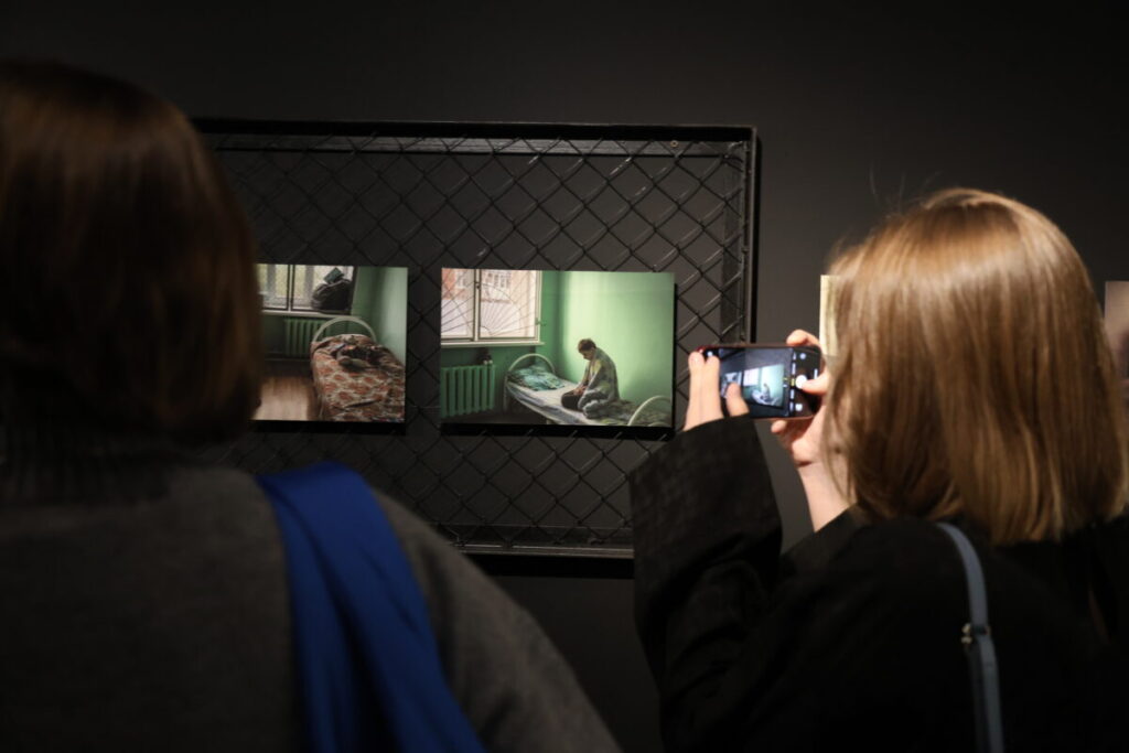 выставка про пни