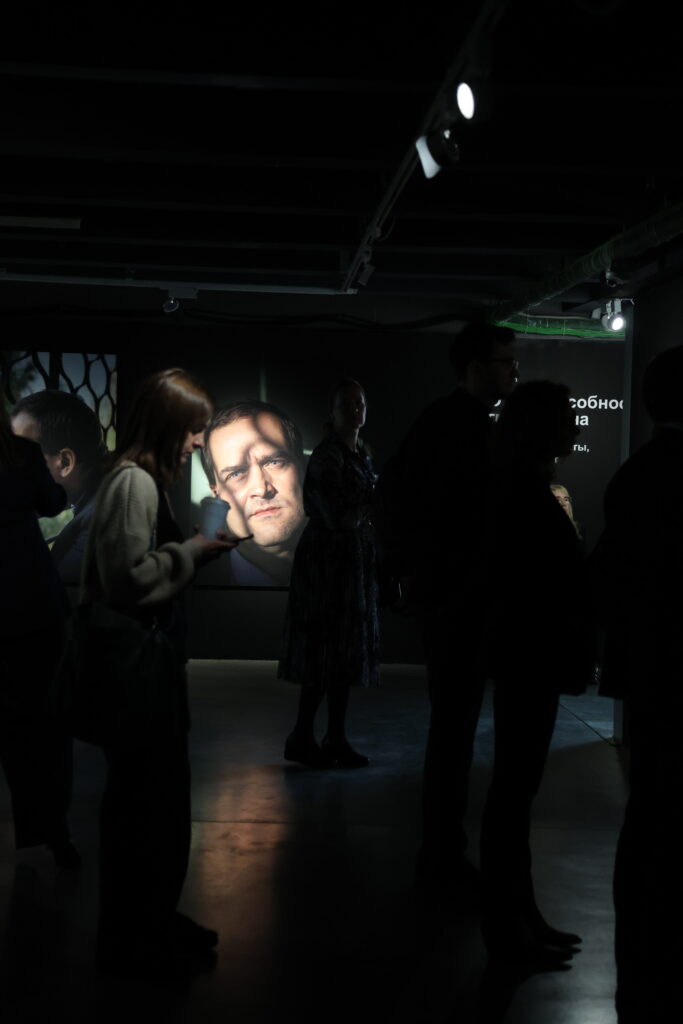 выставка про пни