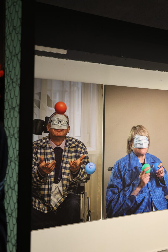 выставка про пни