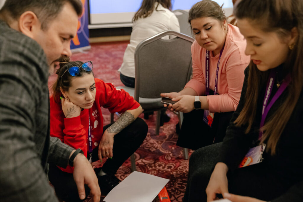 волонтеры омк